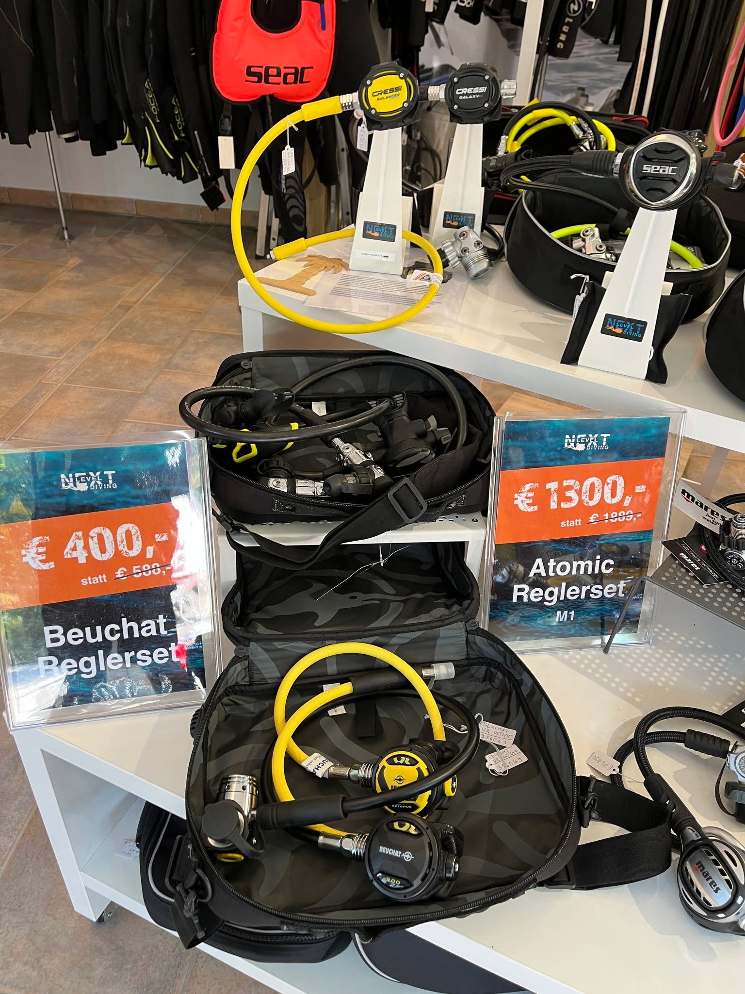 🔥 MEGA DEALS für Taucher! 🔥
Wir reduzieren unser Sortiment und haben HAMMERPREISE für euch:
✅ Beuchat Atemregler-Set
Das Set besteht aus 1 Erster Stufe und 2 Zweiten Stufen – und das zum Top-Preis von nur 400 € statt 580 €!
✅ Atomic M1 Atemregler-Set
Hier bekommt ihr 2 Erste Stufen und 2 Zweite Stufen – jetzt für nur 1.300 € statt 1.889 €!
🌊 Premium-Ausrüstung zum Schnäppchenpreis – nur solange der Vorrat reicht!
👉 Sichere dir dein Set jetzt im Shop!
#dastauchcenter #tauchdichglücklich #einfachtauchen #nextleveldiving #tauchen #wels #tauchshop #tauchreisen
