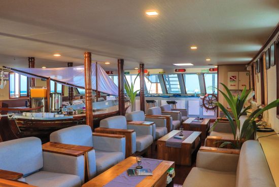 nautilus-two-saloon_1