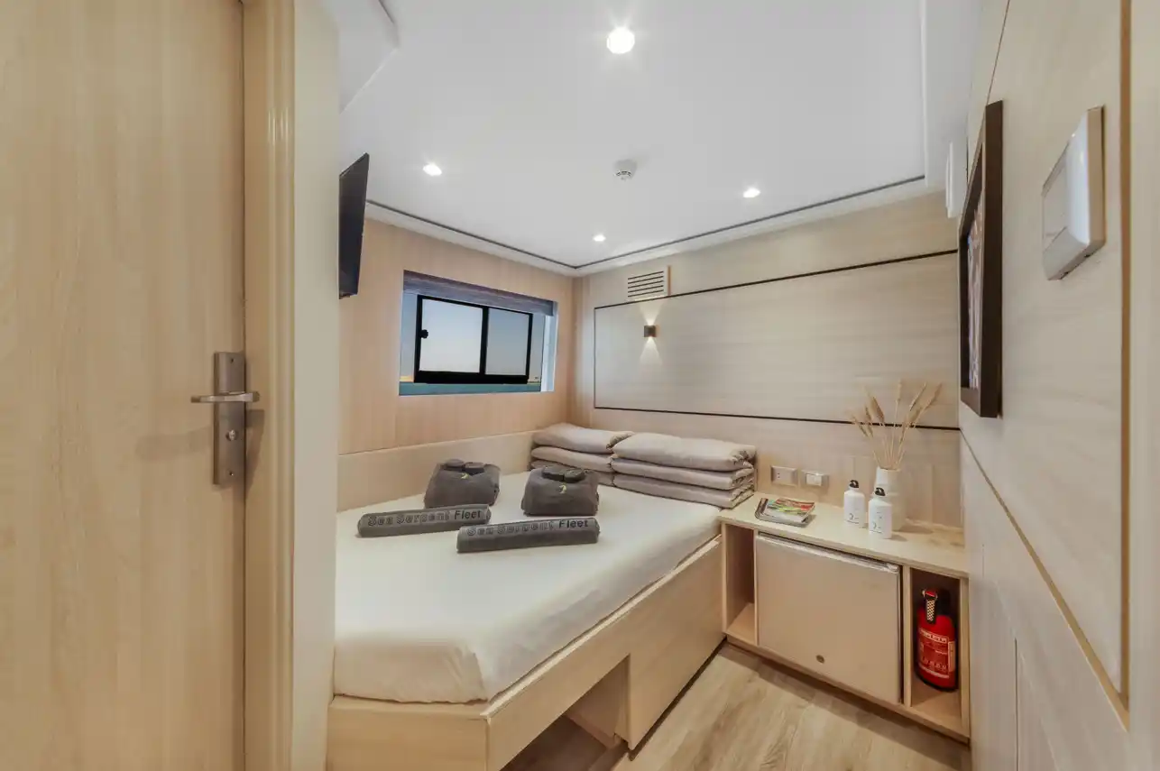 12_Double Bed Upper Deck 1