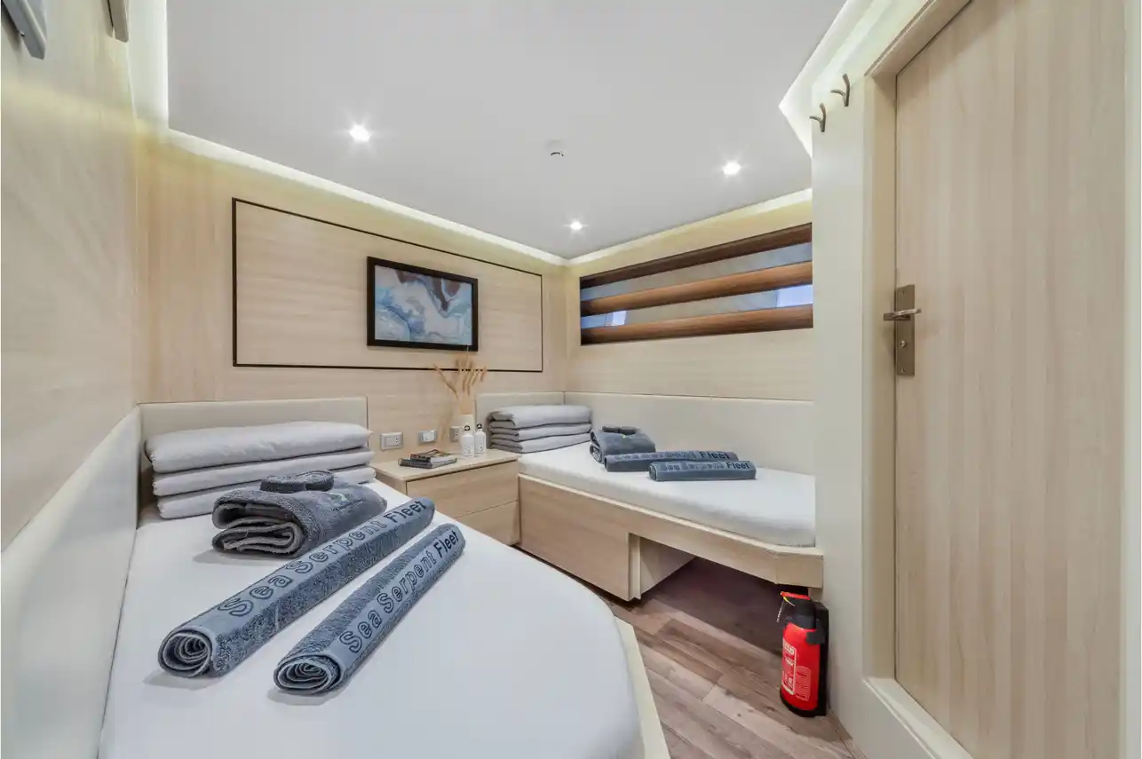 9_Standard Twin Lower Deck